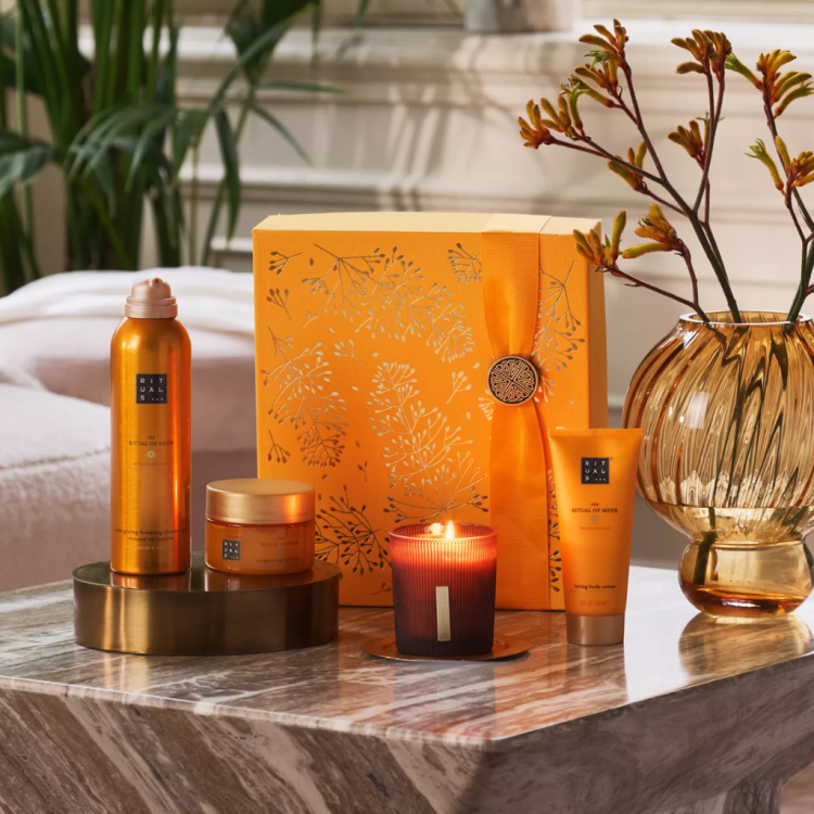 Gift Set M - The Ritual of Mehr